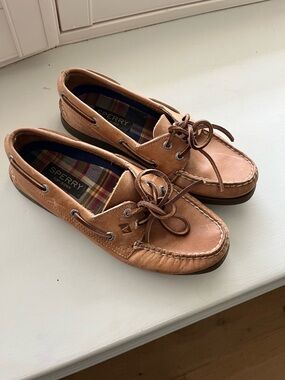 Sperry Tan Leather Boat Shoes with Moc Toe